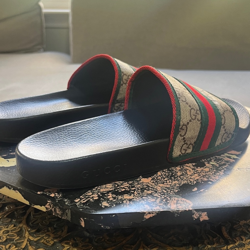 Gucci Beige and Black Slides with Red and Green Stripes Men’s 8, Women’s 9.5 - Picture 5 of 7